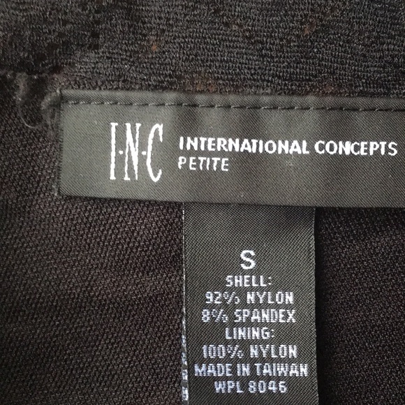 Black lace tank top - Picture 2 of 2